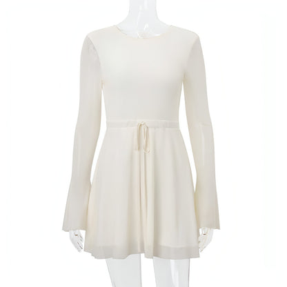 Vestido de Malha Justo com Decote Redondo e Mangas Compridas